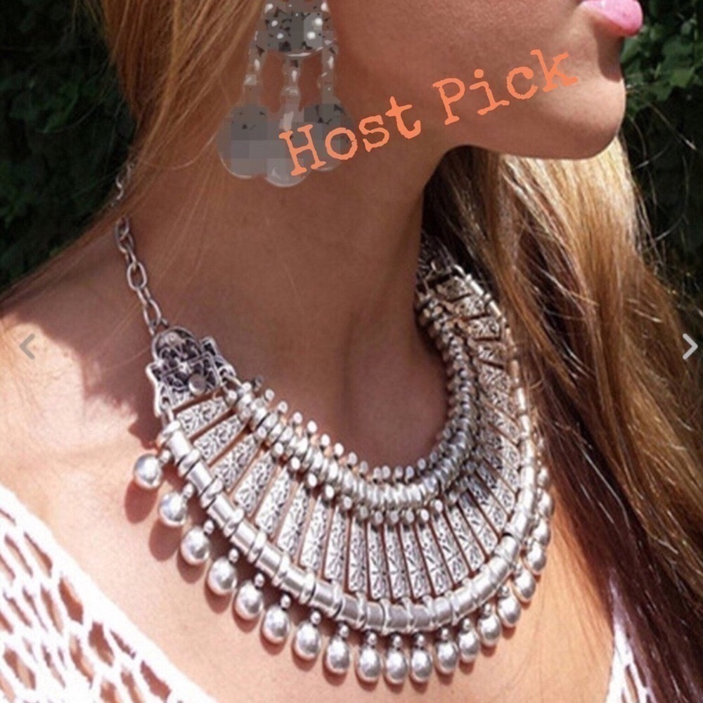BOHO SILVER COLLAR NECKLACE